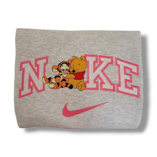 POOH & TIGER (CREWNECK)