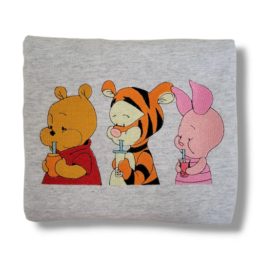 WINNIE & FRIENDS🧋(CREWNECK)
