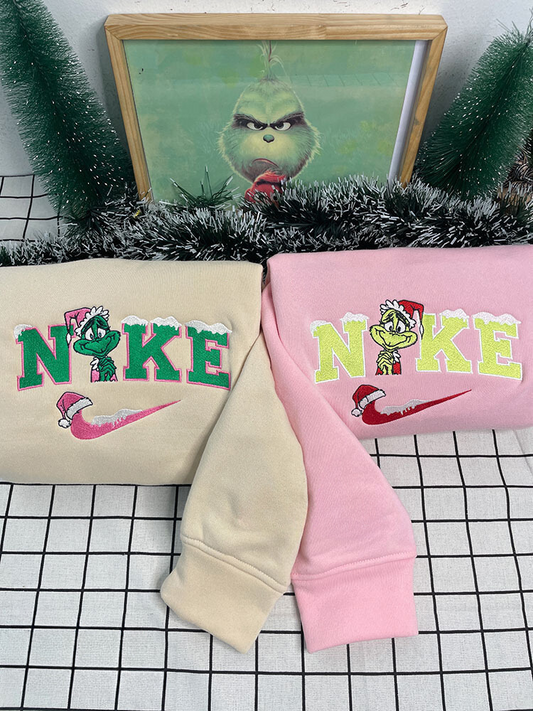 ,,Grinch couple" embroidered sweater